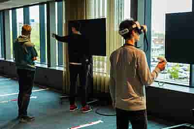 A VR setup at a school or educational location
