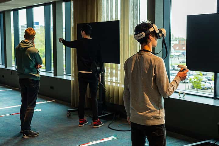 A VR setup at a school or educational location